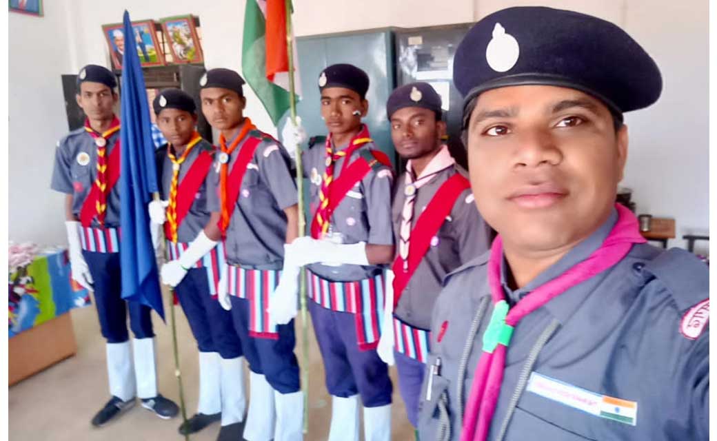 राज्यपाल से सम्मानित रोवर युवा चुलेश यादव ने विश्व स्कार्प द... - CG Sandesh