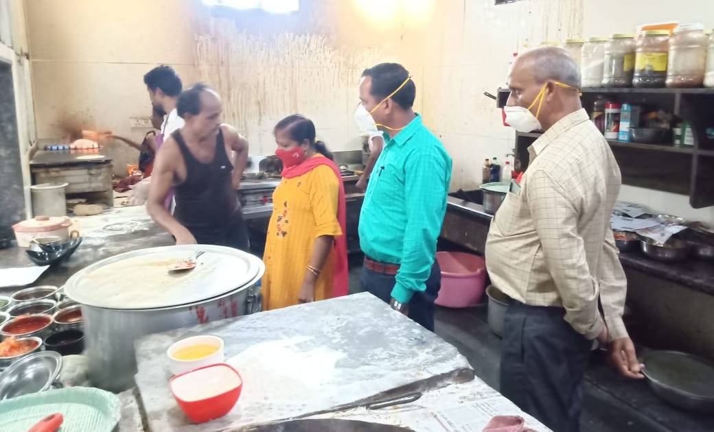 महासमुंद: सरायपाली और बसना के 11 खाद्य प्रतिष्ठानों में साफ-... - CG Sandesh