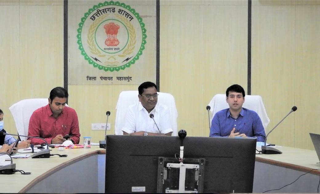 महासमुंद: आपके दुआर आयुष्मान अभियान के तहत् पात्र हितग्राही ... - CG Sandesh