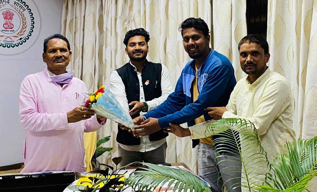 वीडियो संदेश जारी कर स्कूल शिक्षा मंत्री माननीय डॉ. प्रेमसाय... - CG Sandesh