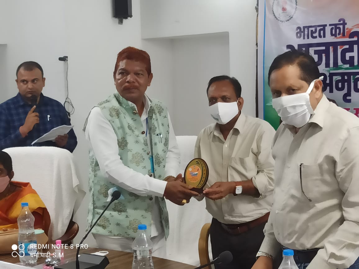 राज्य मंत्री एवं छत्तीसगढ़ हस्तशिल्प बोर्ड के अध्यक्ष व नाराय... - CG Sandesh