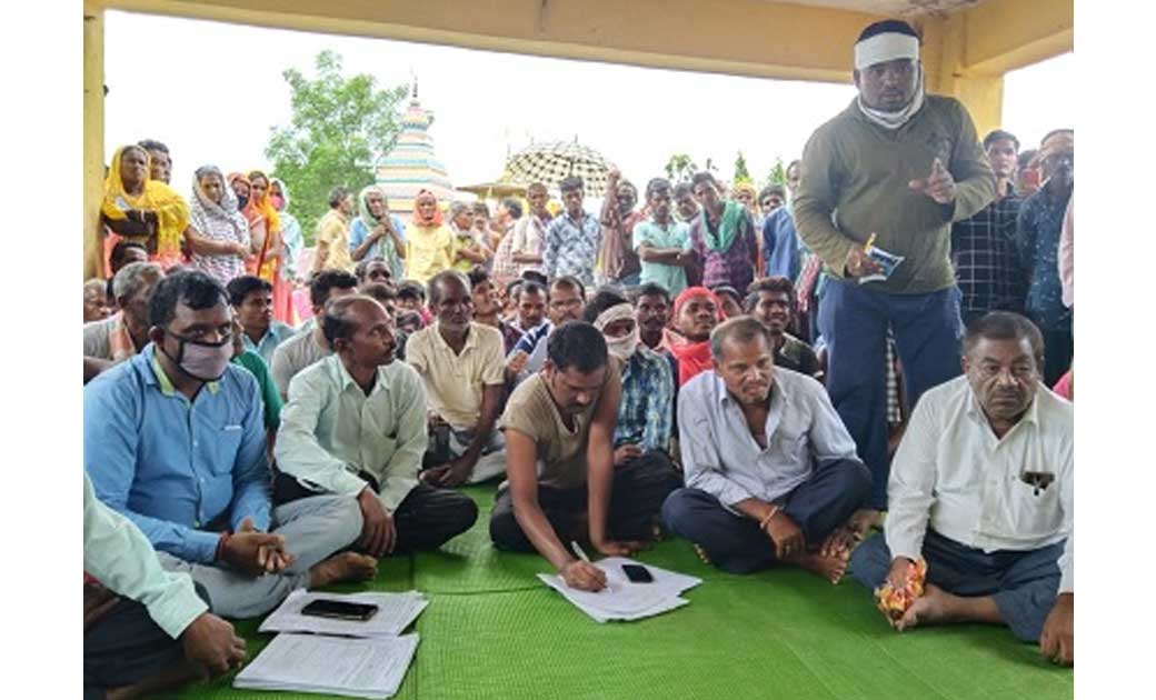 ग्राम सभा में ग्रामीणों ने खोला भ्रष्टाचार का पोल - CG Sandesh