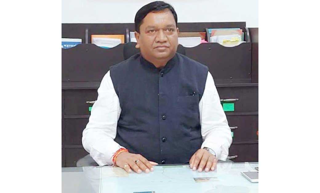 महासमुंद : कलेक्टर ने श्री धाम इंडस्ट्रीज में घटना की जाॅच क... - CG Sandesh