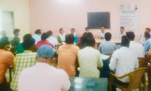 महासमुंद: लोक सेवा एवं चॉइस केंद्रों के संचालकों को दिया गया... - CG Sandesh
