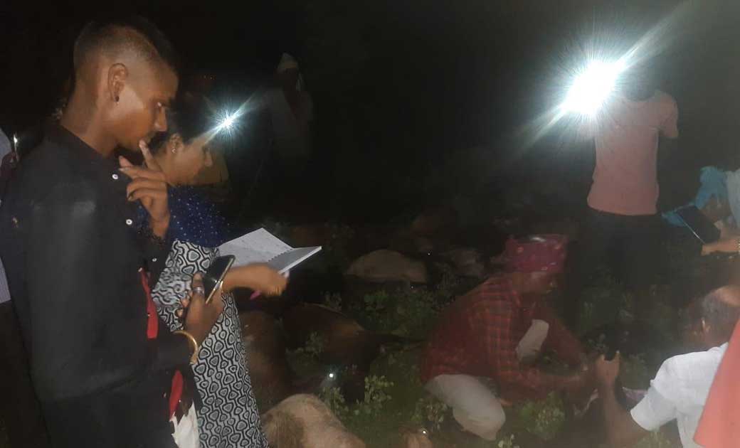 आकाशीय बिजली गिरने से लगभग 47 बकरीयो की मौत, ख़बर मिलते ही म... - CG Sandesh