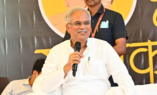हमारी सरकार लोगों के जेब में पैसा डालने का काम कर रही - मुख्... - CG Sandesh
