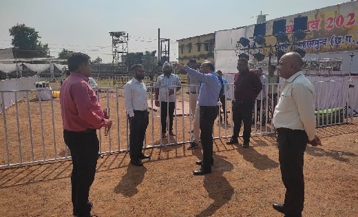 महासमुंद : राज्योत्सव में दिखेगी विकास की झलक, कलेक्टर ने लि... - CG Sandesh
