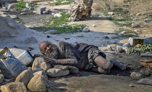 60 साल बाद नहाया तो हुई मौत, दुनिया के सबसे गंदे आदमी की ये ... - CG Sandesh