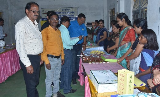 राष्ट्रीय आविष्कार अभियान के अंतर्गत सरायपाली में विकासखण्ड स्तरीय कबाड़ से जुगाड़  TLM प्रतियोगिता का आयोजन