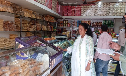 महासमुंद : पूरे जिले में खाद्य एवं औषधि प्रशासन की टीम  कर र... - CG Sandesh