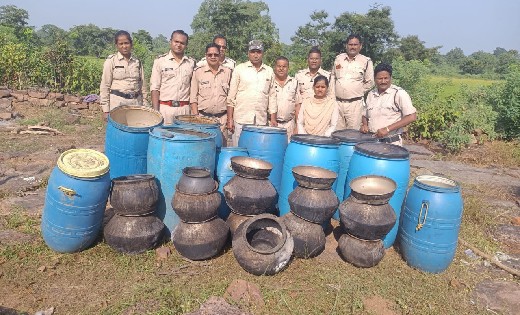 कलेक्टर के निर्देश पर आबकारी अमले ने की अवैध शराब के विरूद्ध... - CG Sandesh