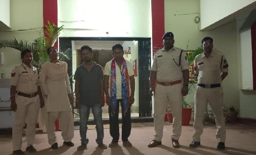 महासमुंद : शराब पीने, पिलाने व अवैध शराब बेचने पर की गई कार्... - CG Sandesh