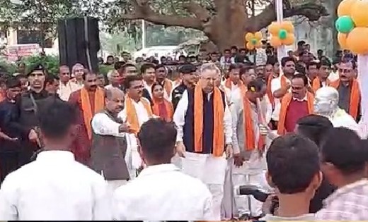 महासमुंद : पूर्व CM डॉ. रमन सिंह पदयात्रा समापन समारोह में श... - CG Sandesh