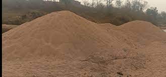 शिकायत के बाद भी नहीं होती कोई कार्यवाही, रेत का हो रहा अवैध... - CG Sandesh