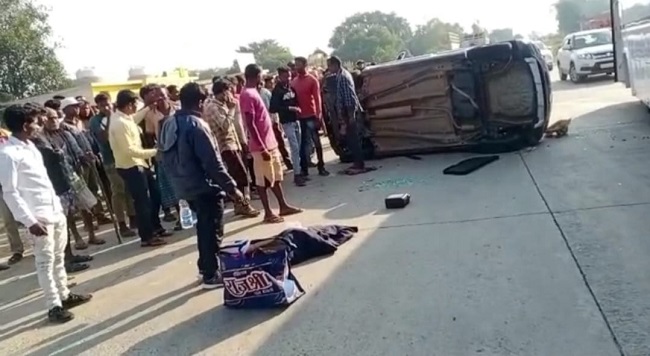 भीषण सड़क हादसे में दो लोगों की मौत - CG Sandesh