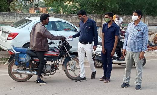 बसना, सरायपाली सहित जिले के 137 बिना मास्क वाहन चालकों पर 14... - CG Sandesh