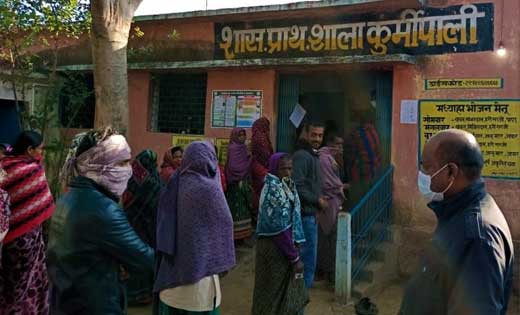 महासमुंद : पंचायत उप निर्वाचन में 76 प्रतिशत मतदान हुआ, 15 ह... - CG Sandesh