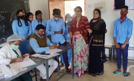 इंतजार हुआ खत्म, 15 से 18 वर्ष के बच्चों को लगा कोविड टीका, ... - CG Sandesh