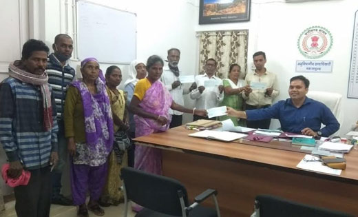 महासमुंद : रेलवे ओवर ब्रिज के 4 भूस्वामियों को भू अर्जन की 6... - CG Sandesh