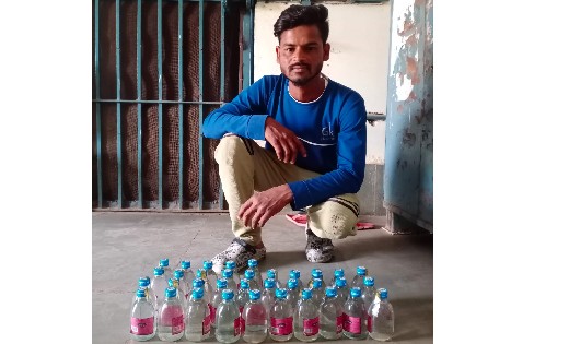 महासमुंद : 35 पौवा अवैध शराब के साथ युवक गिरफ्तार - CG Sandesh