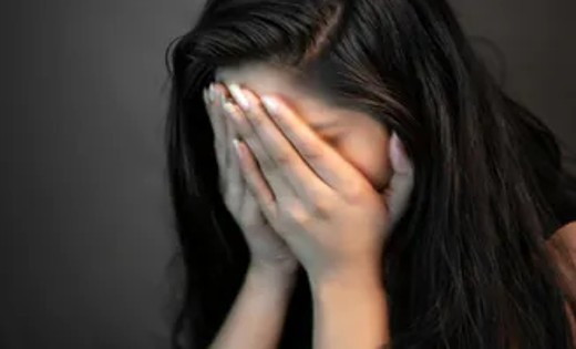 सरायपाली : बैंक के पास अश्लील गाली गलौज करते हुए की छेड़छाड़ - CG Sandesh