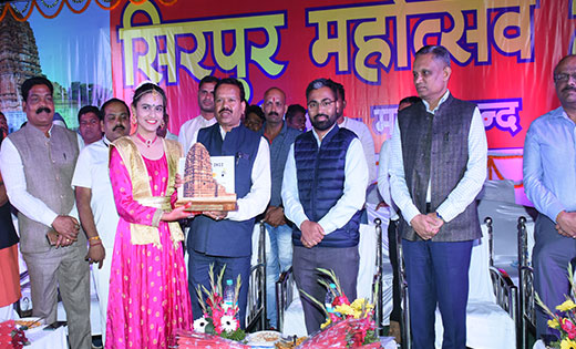 महासमुंद : संसदीय सचिव ने सिरपुर महोत्सव का किया शुभारंभ - CG Sandesh