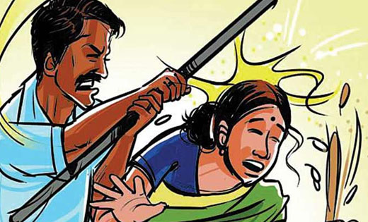 तुमगाँव : पुराने झगडे की बात को लेकर महिला को डंडे से पीटा, ... - CG Sandesh
