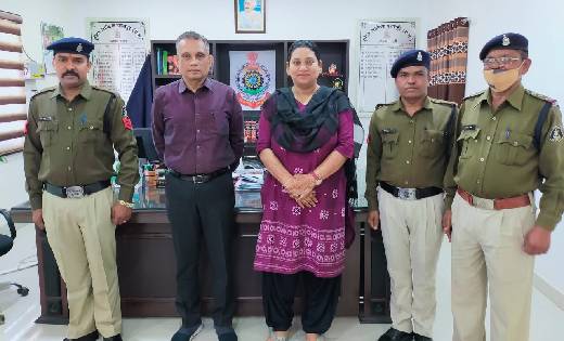 महासमुंद: 2 कर्मचारी हुए आरक्षक से प्रधान आरक्षक के पद पर पद... - CG Sandesh