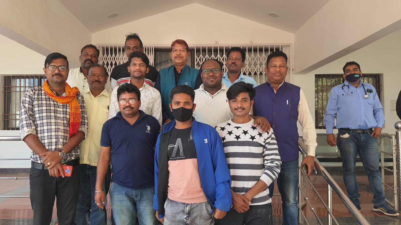 नारायणपुर विधायक चंदन कश्यप ने कांग्रेस कार्यकर्ताओं से भेंट... - CG Sandesh