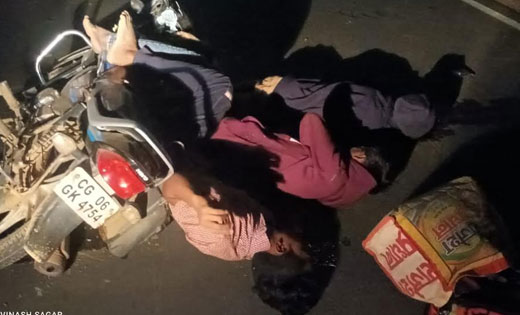 महासमुंद : बीती रात सड़क हादसे में महिला समेत 4 की मौत. - CG Sandesh