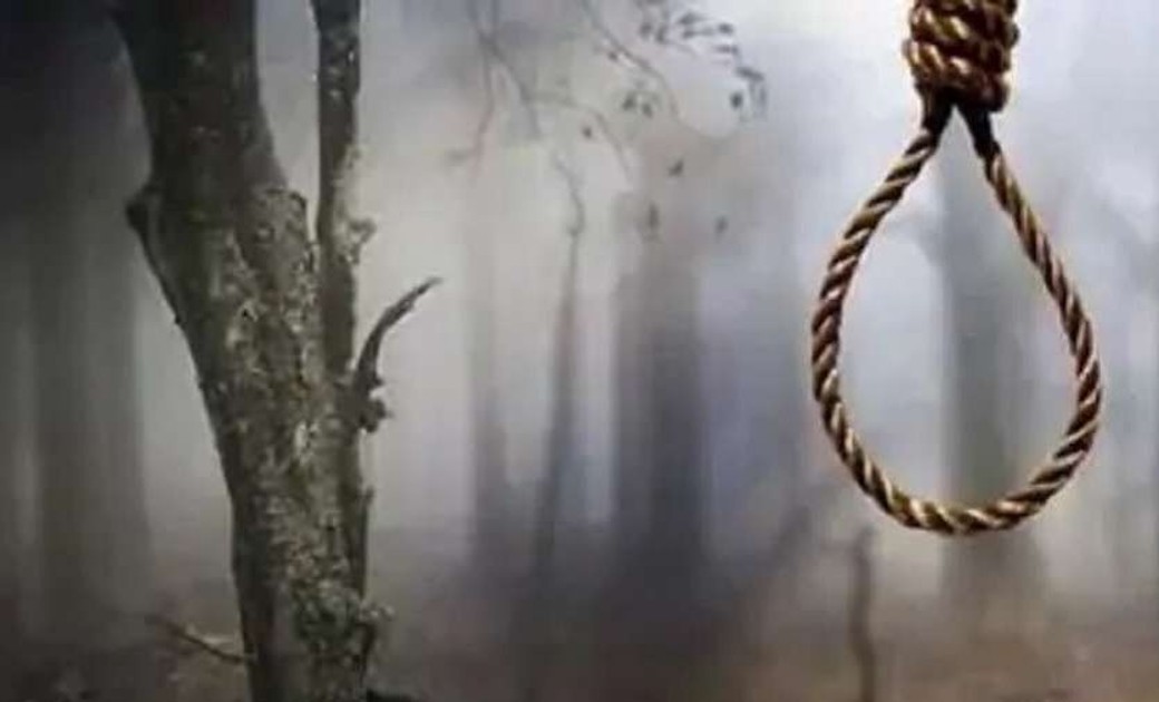 सिंघोड़ा: 17 वर्षीय नाबालिग ने ईमली पेड़ में गमछे से लगाईं फांसी