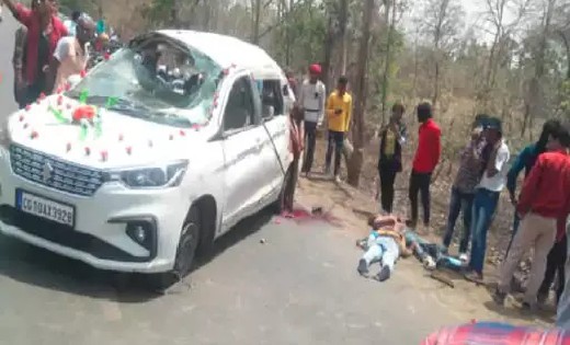 बारातियों से भरी कार पलटी, 3 की मौत - CG Sandesh