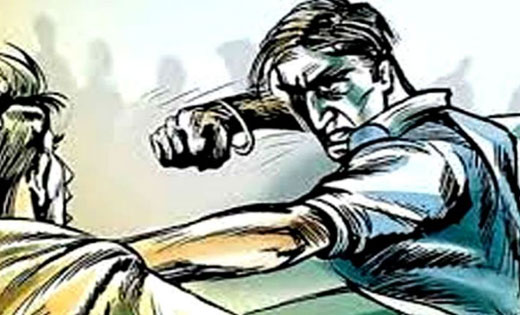 महासमुंद : बेटे को पैसो की बात को लेकर हाथ मुक्का चाकू से मारपीट