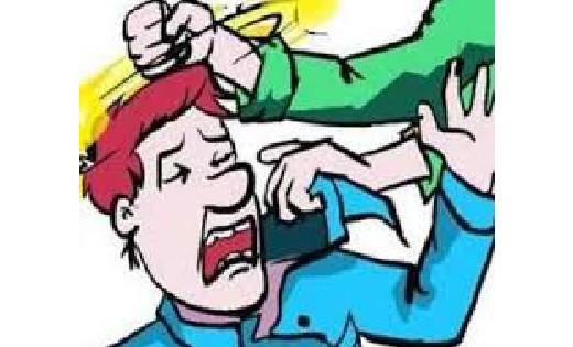 खल्लारी : जमीन को दुसरे के पास बेचे हो कहकर हाथ मुक्का से मा... - CG Sandesh