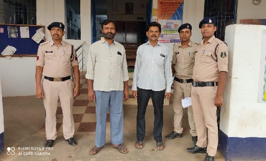 सरायपाली : अवैध लोहे का कबाड़ सामान जप्त, 2 गिरफ्तार
