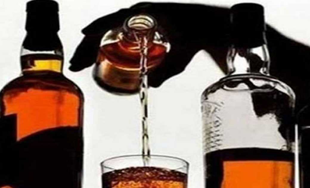 सांकरा : ठेला में लोगों को शराब पिलाने की सुविधा उपलब्ध कराते एक गिरफ्तार