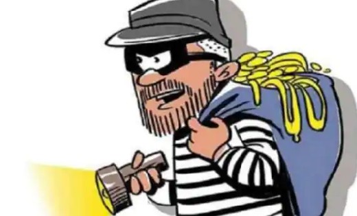खल्लारी : हार्वेस्टर के टूल बाक्स का ताला तोड़कर जॉन डीयर कंप... - CG Sandesh