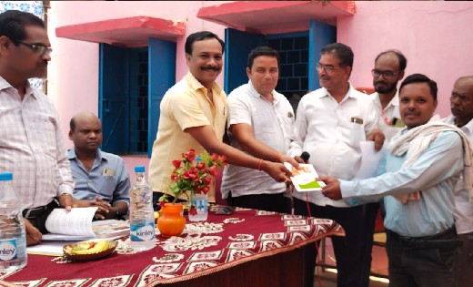 महासमुंद : जन चौपाल शिविर आंवलाचक्का में 40 आवेदनों का मौके ... - CG Sandesh