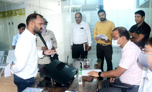 मिसल के लिए पैसे मांगने की शिकायत पर कलेक्टर ने कार्यवाही के... - CG Sandesh