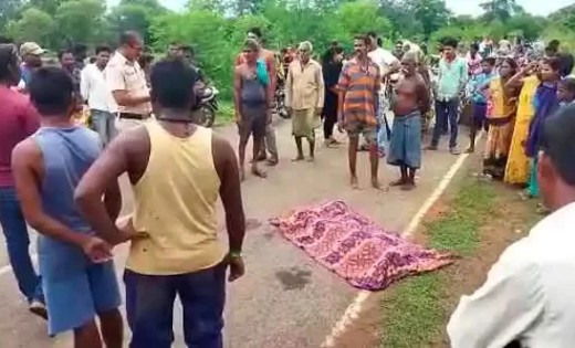 CG : स्कूल वैन की टक्कर से दूसरी के छात्र की मौके पर मौत, दो... - CG Sandesh