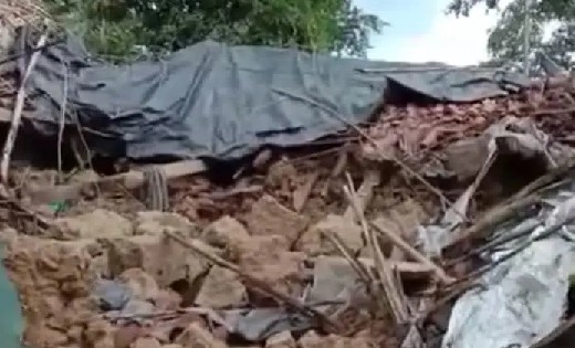 बारिश के कारण दीवार ढहने से 5 की मौत - CG Sandesh