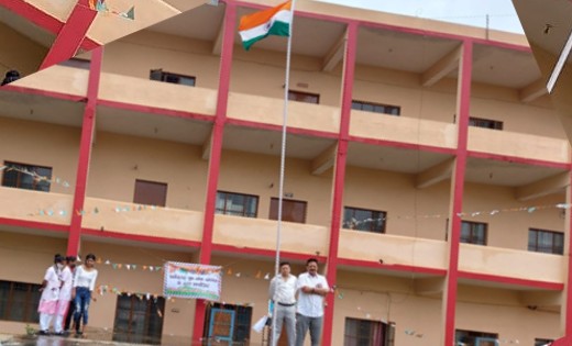 कॉलेज प्रांगण में धूमधाम से मनाया गया स्वतंत्रता दिवस - CG Sandesh