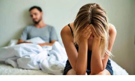   पत्नी को गैर मर्द के साथ देखने के बाद आगबबूला हुआ पति , ता... - CG Sandesh