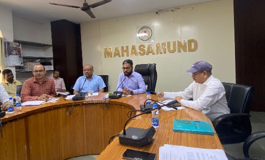महासमुंद : मिशन के तहत बने सार्वजनिक शौचालयों की नियमित साफ-... - CG Sandesh