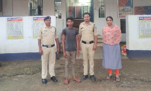 सरायपाली : शादी का झांसा देकर भगा ले जाकर किया दुष्कर्म, आरोपी को घेराबंदी कर पुलिस ने पकड़ा