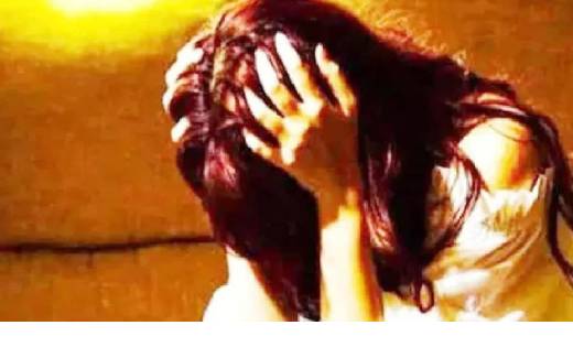 शराब पीकर रोज पीटता था पति ,पत्नी ने धारदार हथियार से उतारा ... - CG Sandesh