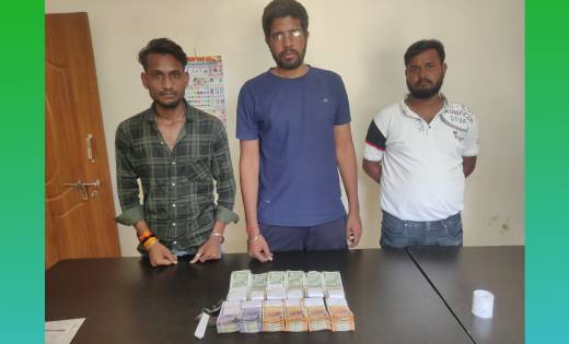 सिंघोड़ा : आचार संहिता के दौरान अंतर्राज्यीय नाका में बड़ी कार्यवाही, 3 लाख 94 हजार नगद और कार जप्त