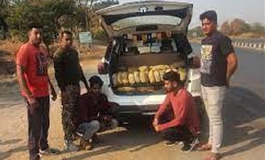 महासमुंद : गांजा की तस्करी करते दो आरोपी चढ़े पुलिस के हत्थे - CG Sandesh