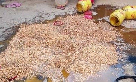 महासमुंद : गाँव-गाँव फैला अवैध महुआ शराब का नेटवर्क, पुलिस क... - CG Sandesh