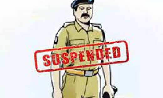 बसना और सांकरा थाना के 4 पुलिसकर्मी निलंबित - CG Sandesh